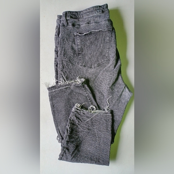 A Kut From The Kloth Distressed Boyfriend Denim Jeans - Picture 2 of 15